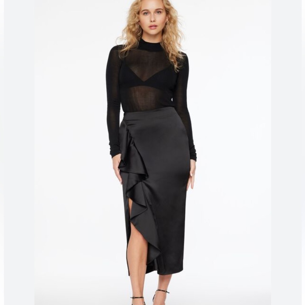 Dynamite Kamila Satin Ruffled Maxi Skirt Black
